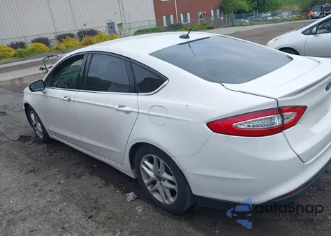 2015 Ford Fusion Se z USA, uszkodzony, nr VIN 3FA6P0H7XFR108728